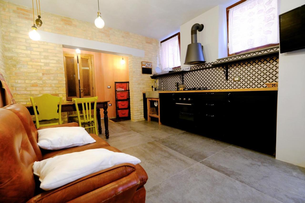شقة La Casa Di Francesco E Rosina سان بنيديتّو ديل ترونتو المظهر الخارجي الصورة